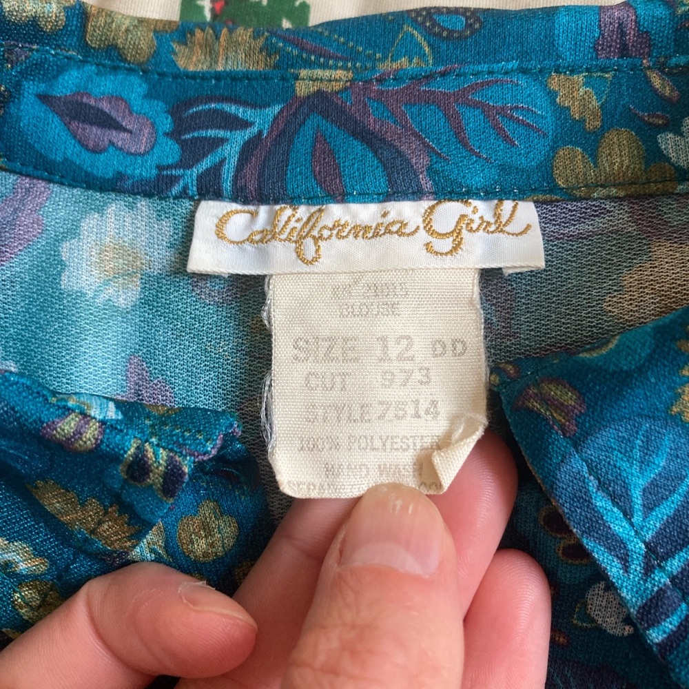 70’s collared blouse - Picture 3 of 8